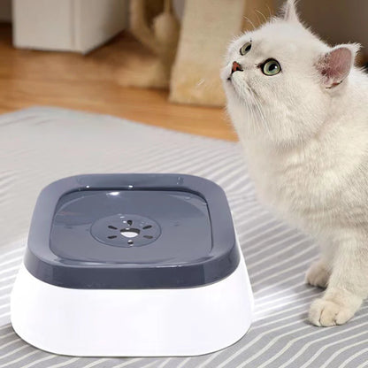 Splash-Reducing Water Bowl for Cats & Dogs